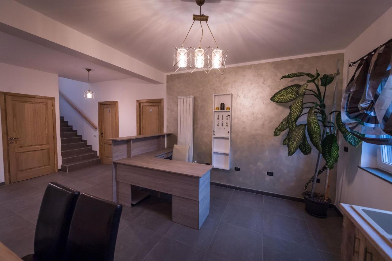Pensiunea Giulia Home Dezmir Экстерьер фото